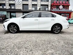 2023 Kia Cerato 1.5L CVT Luxury, белый — фото 8