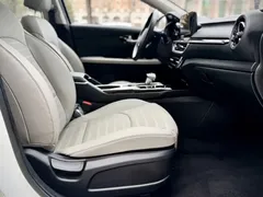 2023 Kia Cerato 1.5L CVT Luxury, белый — фото 13