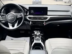 2023 Kia Cerato 1.5L CVT Luxury, белый — фото 19