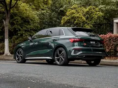 2022 Audi A3 Sportback 35 TFSI, зелёный — фото 5