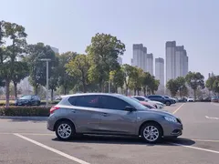 2021 Nissan Tiida 1.6L CVT — фото 4