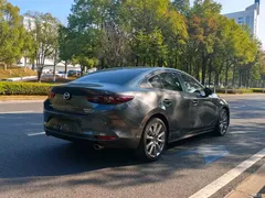 2022 Mazda Axela 2.0L AT Zhiya Obsidian — фото 7