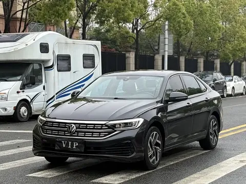 2023 Volkswagen Sagitar 200TSI DSG