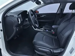 2021 Kia K3 modified 1.5L CVT fashion, белый — фото 17