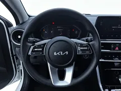 2021 Kia K3 modified 1.5L CVT fashion, белый — фото 24