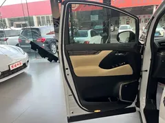 2021 Toyota Alphard Hybrid 2.5L Premium, белый — фото 7