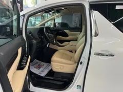 2021 Toyota Alphard Hybrid 2.5L Premium, белый — фото 8