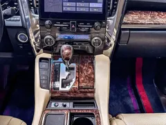 2020 Toyota Alphard Hybrid 2.5L Luxury, белый — фото 11