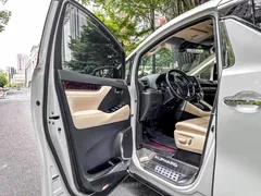 2020 Toyota Alphard Hybrid 2.5L Luxury, белый — фото 12