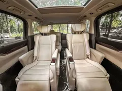 2020 Toyota Alphard Hybrid 2.5L Luxury, белый — фото 16