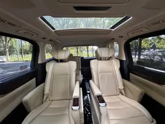 2020 Toyota Alphard Hybrid 2.5L Luxury, белый — фото 17