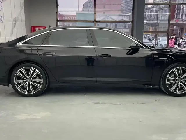 2022 Audi A6L 45 TFSI quattro Select Sport