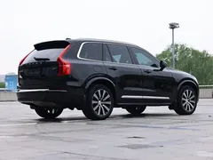 2023 Volvo XC90 B5 Luxury 5-seat, чёрный — фото 5