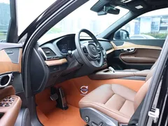 2023 Volvo XC90 B5 Luxury 5-seat, чёрный — фото 9
