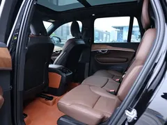 2023 Volvo XC90 B5 Luxury 5-seat, чёрный — фото 11
