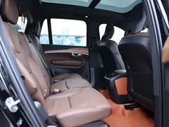 2023 Volvo XC90 B5 Luxury 5-seat, чёрный — фото 13