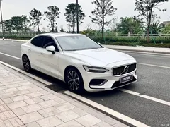 2022 Volvo S60 B4 Zhiyi Luxury, белый — фото 3