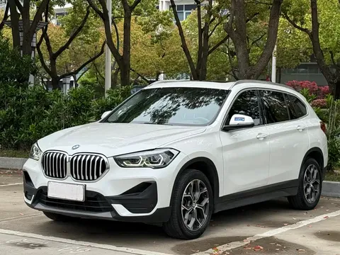 2022 BMW X1