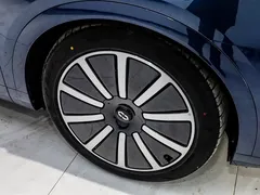 2025 Aito M9 EREV Max 52kWh 5-Seat, синий — фото 8