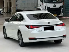 2023 Lexus ES 200, белый — фото 8