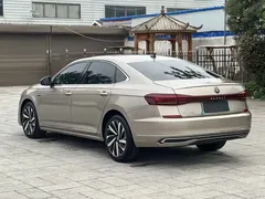 2022 Volkswagen Passat 330TSI Luxury — фото 8