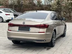 2022 Volkswagen Passat 330TSI Luxury — фото 10