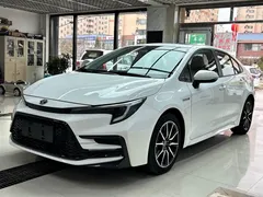 2023 Toyota Levin Smart Hybrid 1.8L Sport, белый — фото 1