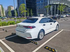 2021 Toyota Corolla 1.2T S-CVT Elite, белый — фото 9