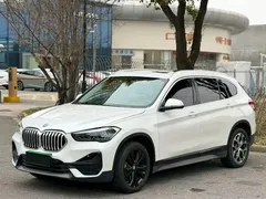 2022 BMW X1, белый — фото 1