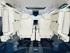 2021 Toyota Vellfire Crown Hybrid 2.5L HV Premium, белый — фото 13
