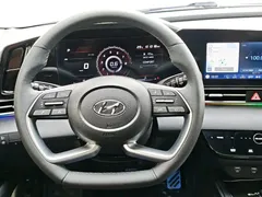 2022 Hyundai Elantra 1.5L CVT LUX Premium, белый — фото 8