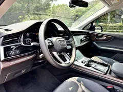 2022 Audi Q7 55 TFSI quattro S line sporty — фото 5