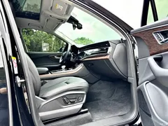 2022 Audi Q7 55 TFSI quattro S line sporty — фото 9
