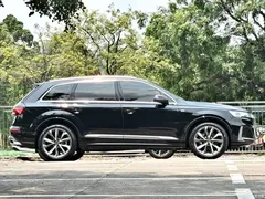 2022 Audi Q7 55 TFSI quattro S line sporty — фото 21