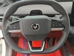2023 Changan UNI-V 1.5T Premium Type, белый — фото 7