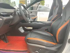 2023 Changan UNI-V 1.5T Premium Type, белый — фото 17
