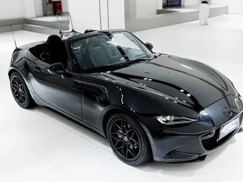 2023 Mazda MX-5 2.0L Ink Gauge