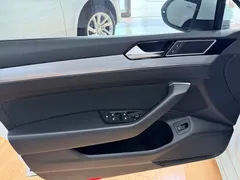 2021 Volkswagen Tavendor 2.0T, белый — фото 10