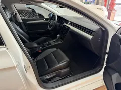 2021 Volkswagen Tavendor 2.0T, белый — фото 11