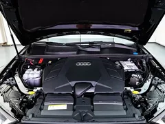 2023 Audi Q7 55 TFSI quattro S line, чёрный — фото 8