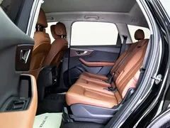 2023 Audi Q7 55 TFSI quattro S line, чёрный — фото 12