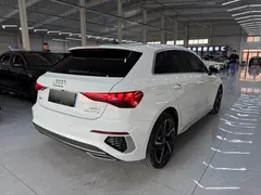 2022 Audi A3 Sportback 35 TFSI, белый — фото 4