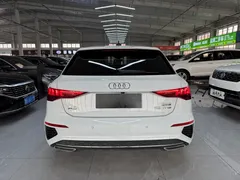 2022 Audi A3 Sportback 35 TFSI, белый — фото 5