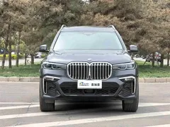 2021 BMW X7 xDrive40i M — фото 2