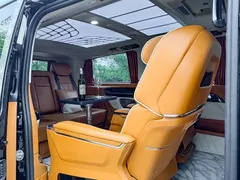2023 Mercedes-Benz Vito 2.0T Elite 7-seat, чёрный — фото 16