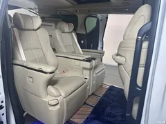 2023 Toyota Vellfire Crown Hybrid 2.5L HV Premium — фото 5