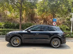 2023 Porsche Cayenne 3.0T Platinum Edition, синий — фото 3
