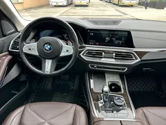 2022 BMW X5 xDrive 30Li M, чёрный — фото 11