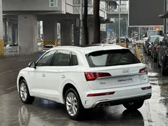 2021 Audi Q5L 40 TFSI Luxury Sport, белый — фото 17