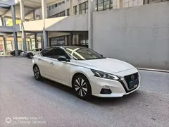 2021 Nissan Teana 2.0L XL Upper AD1, белый — фото 3